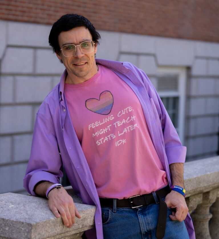 Teaches data analytics and questionnaire design at the Harvard Graduate School of Education.